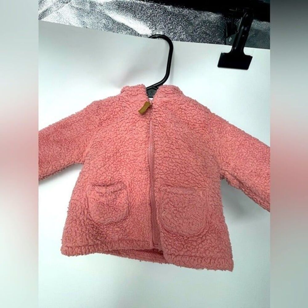 Carters infant‎ fuzzy pink jacket 6 months